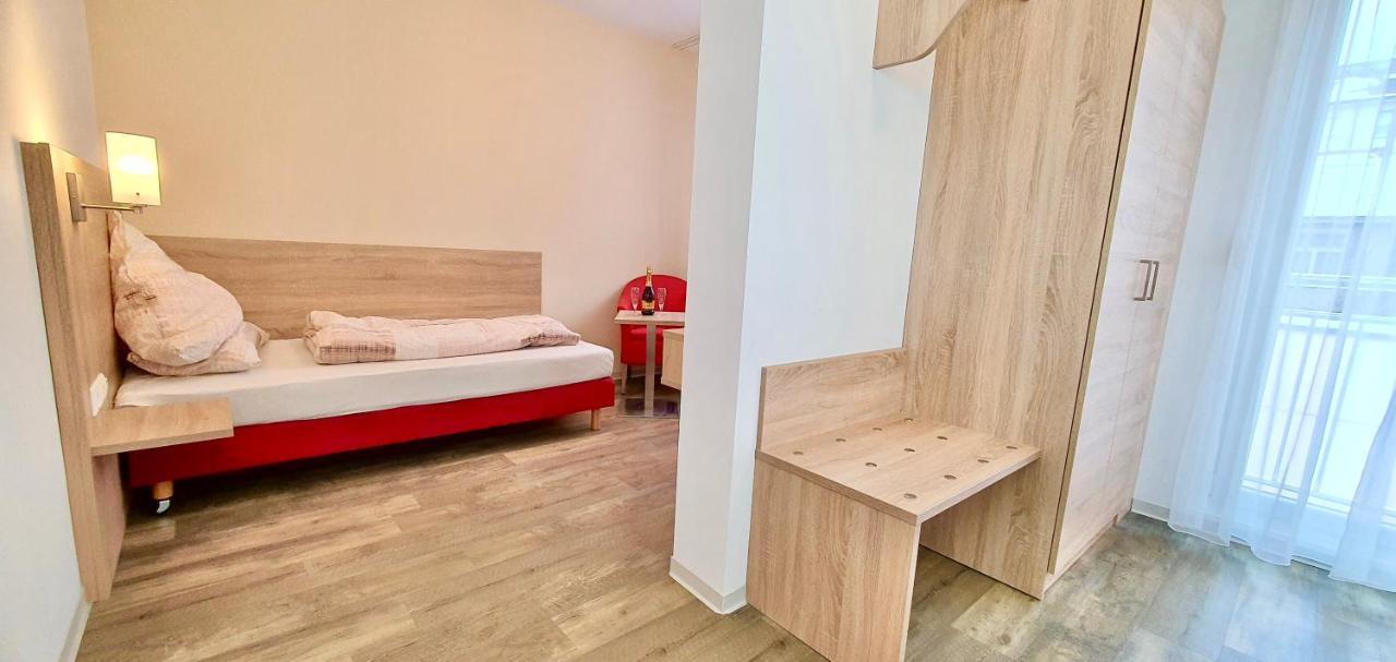 Hotel Da Sabino Singen Bagian luar foto